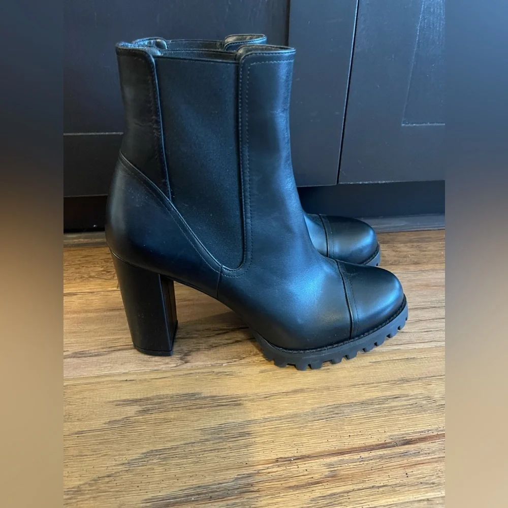 Stuart Weitzman black heeled booties NEVER WORN - Picture 4 of 4
